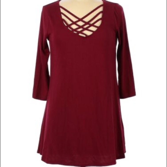 Maroon summer dress with crisscross pattern - Picture 1 of 2